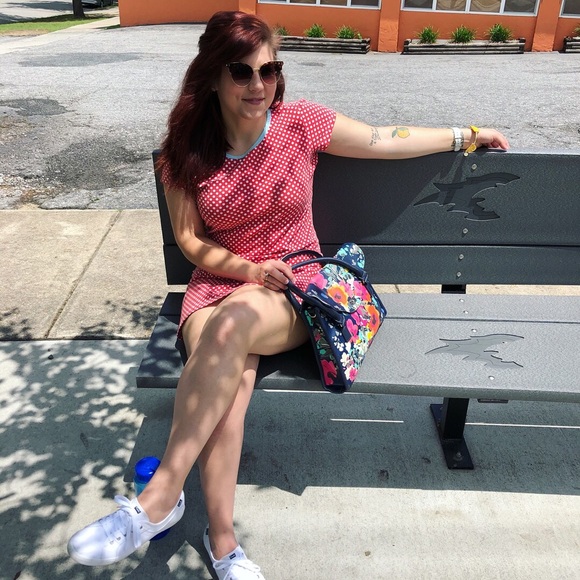 Meet your Posher, Justina - Picture 3 of 5